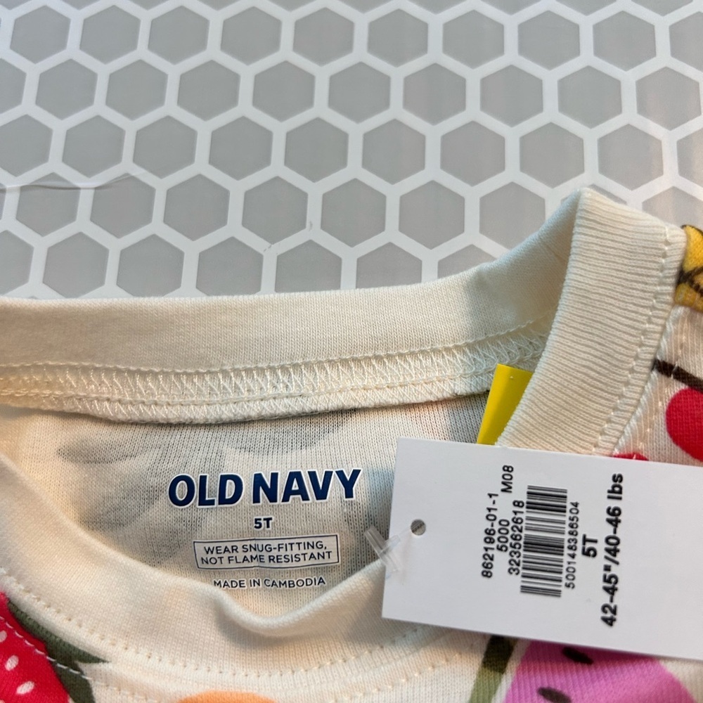 NWT Old Navy Cream Fruit-Print Pajama Set - Kids Short Sleeve & Shorts Size 5T - Picture 4 of 6